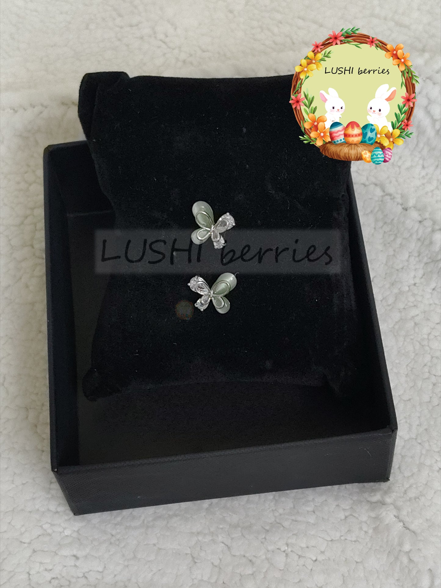 24_Cute Butterfly Stone stud