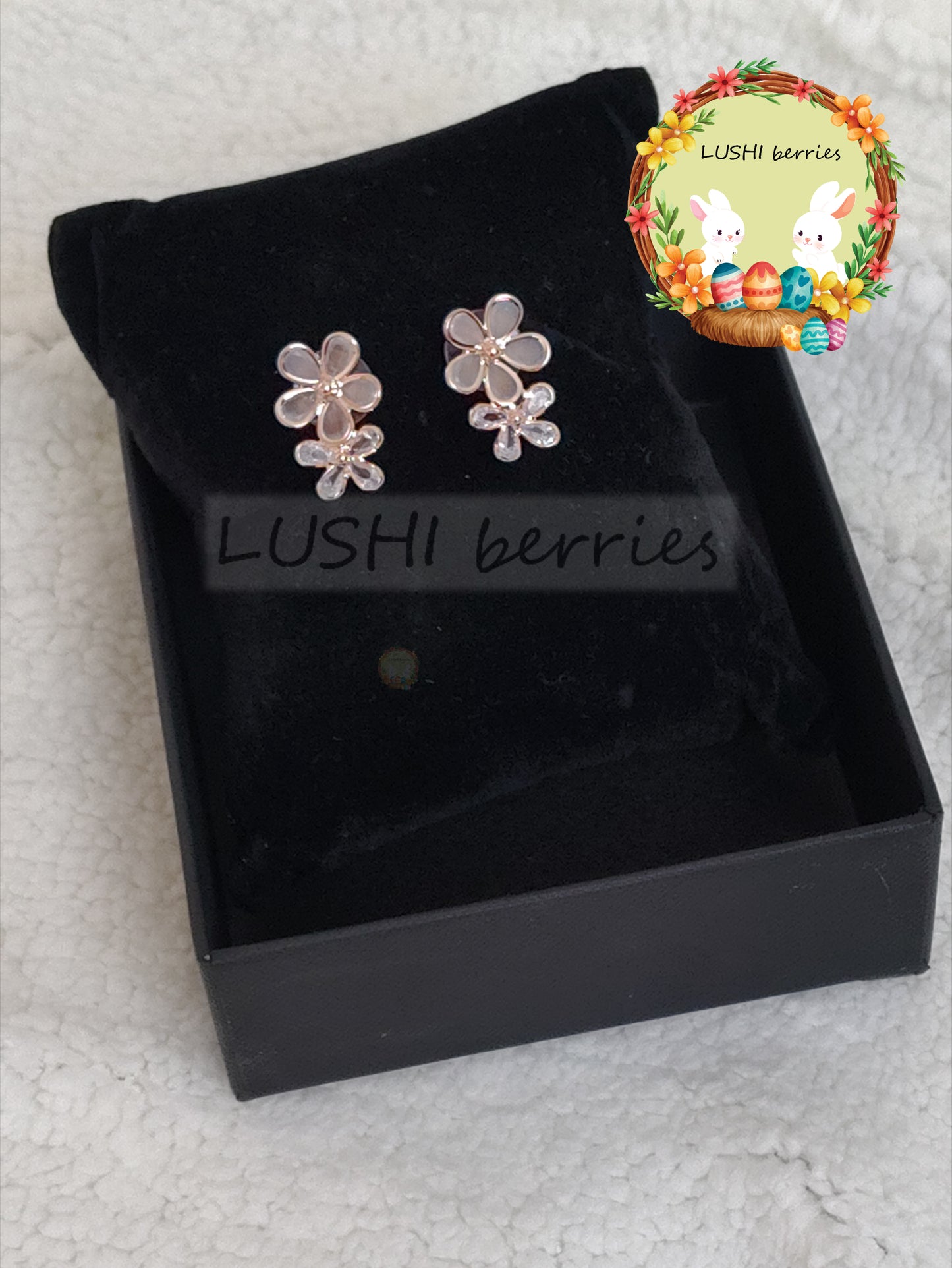39_Rose Gold Flower Stud