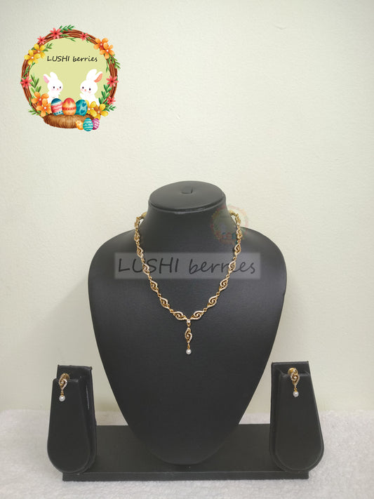 11_Simple & Elegant combinational Necklace with White stone