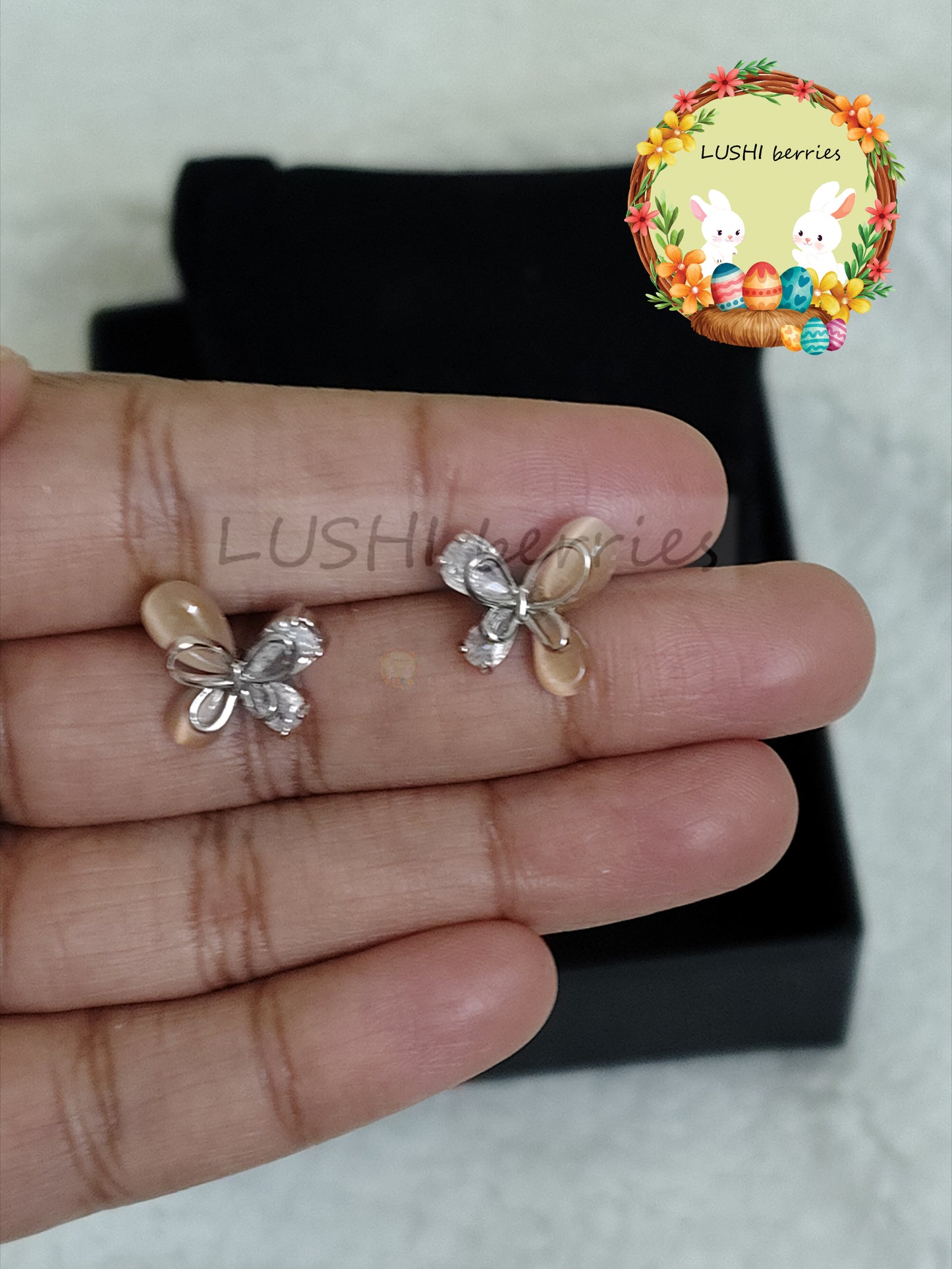 24_Cute Butterfly Stone stud