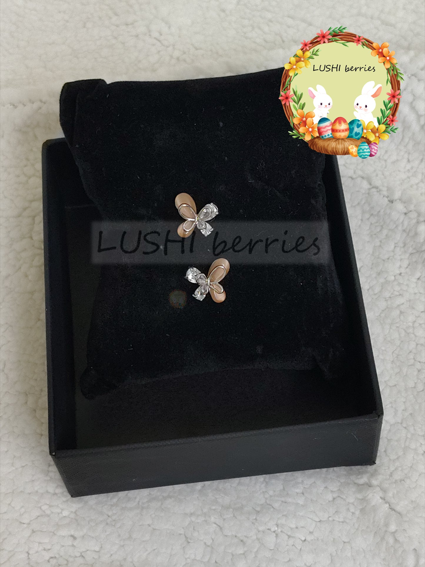 24_Cute Butterfly Stone stud