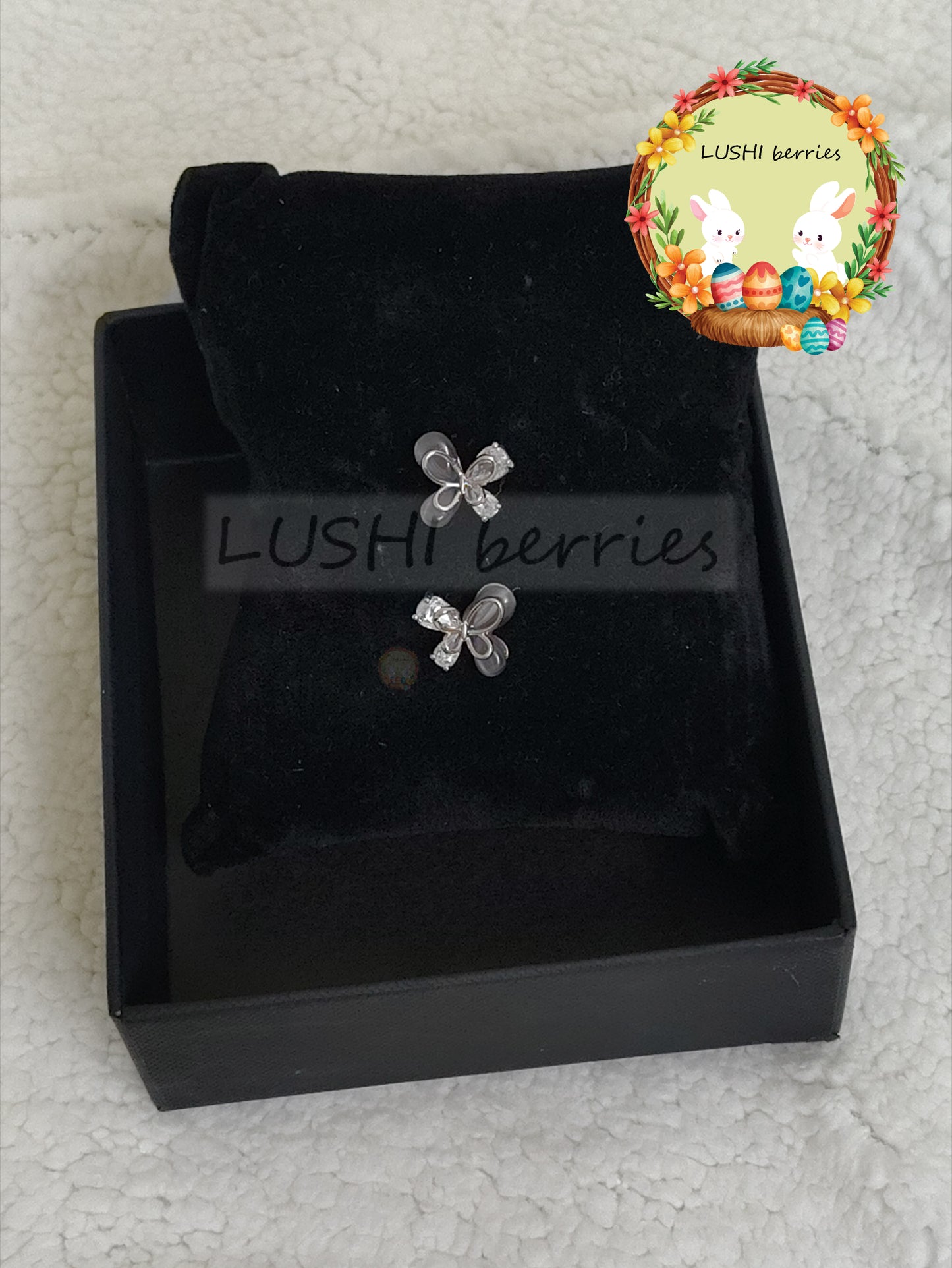 24_Cute Butterfly Stone stud