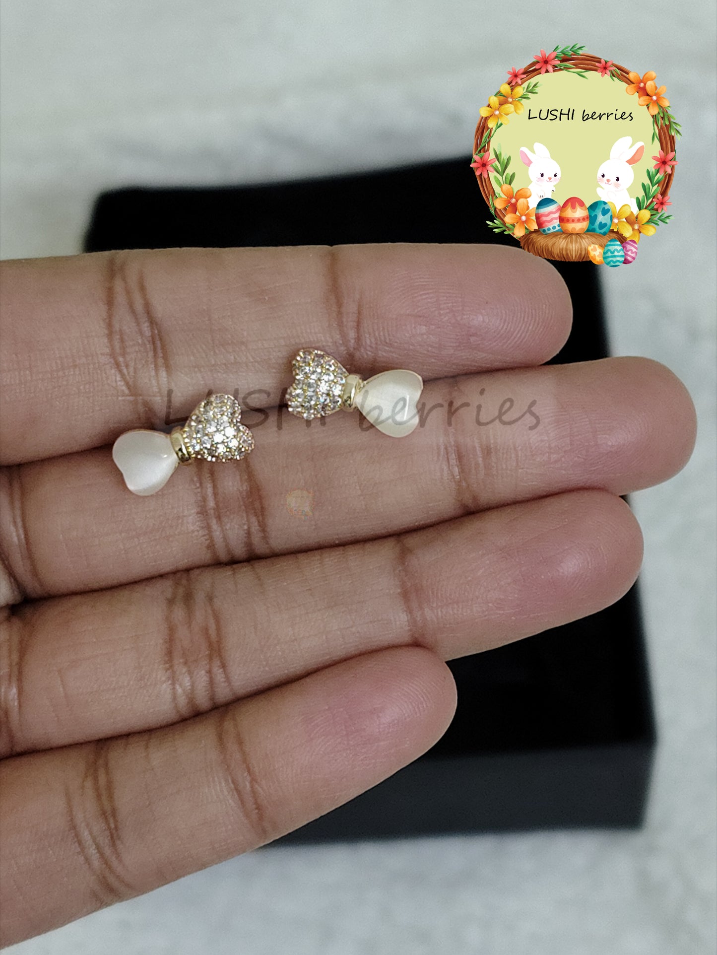 26_Cute Bow Stone stud