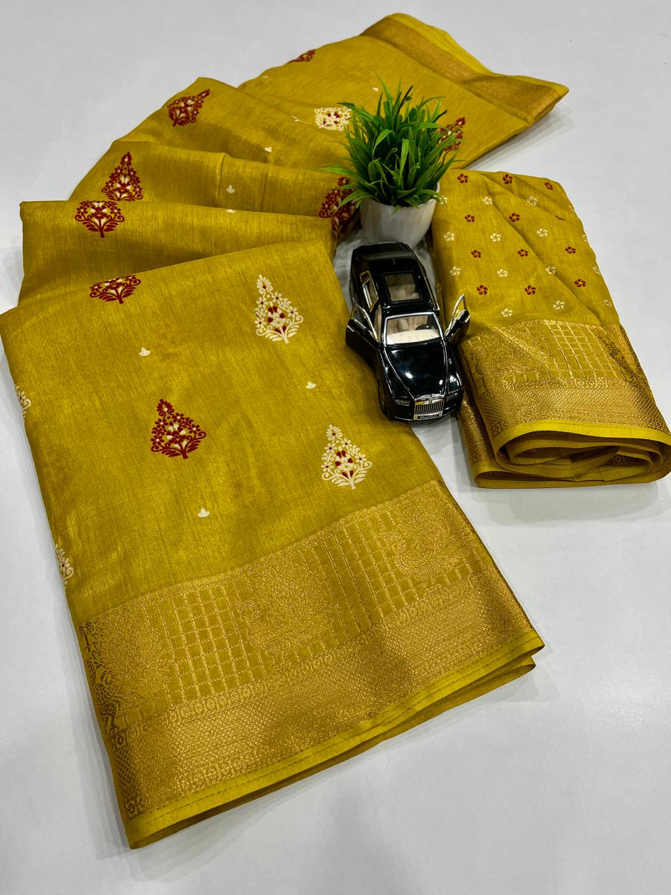 10_Soft dola fabric with jecard border