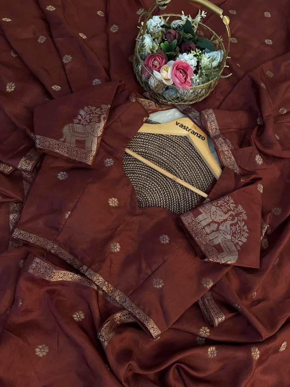 29_Pure Muslin Silk Saree With Running Blouse