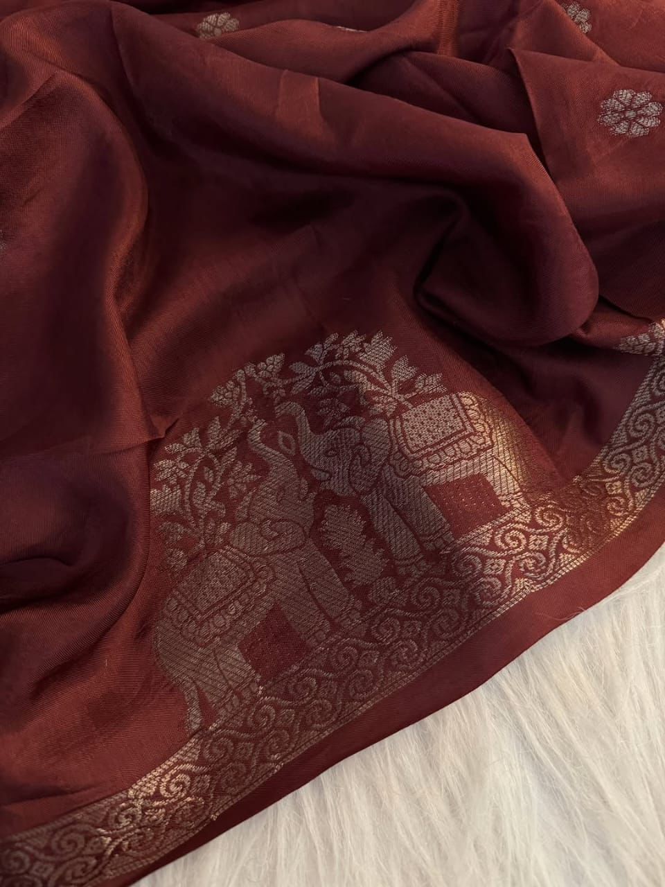 29_Pure Muslin Silk Saree With Running Blouse