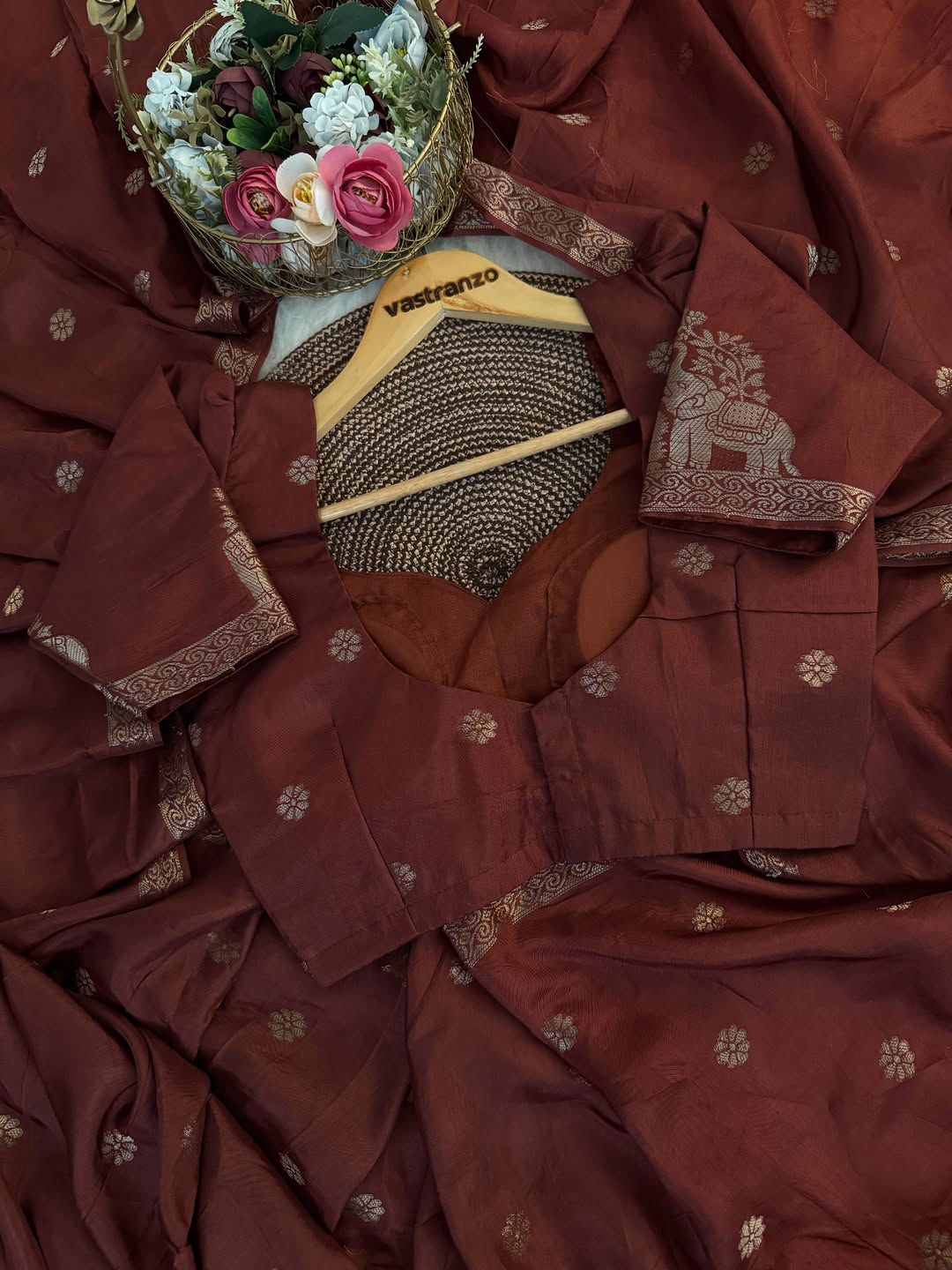 29_Pure Muslin Silk Saree With Running Blouse