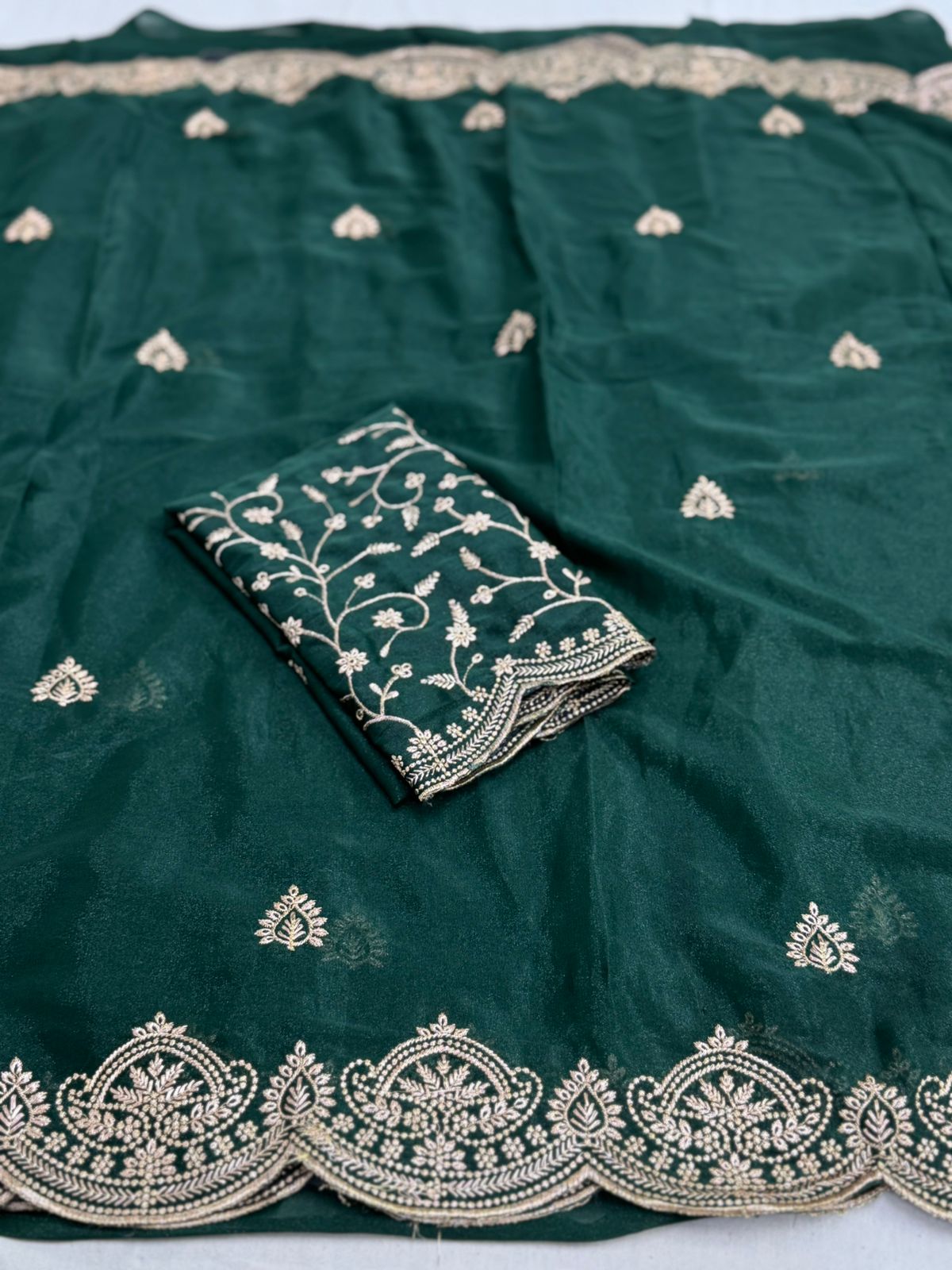 30_Quality-star georgette Embroidery saree