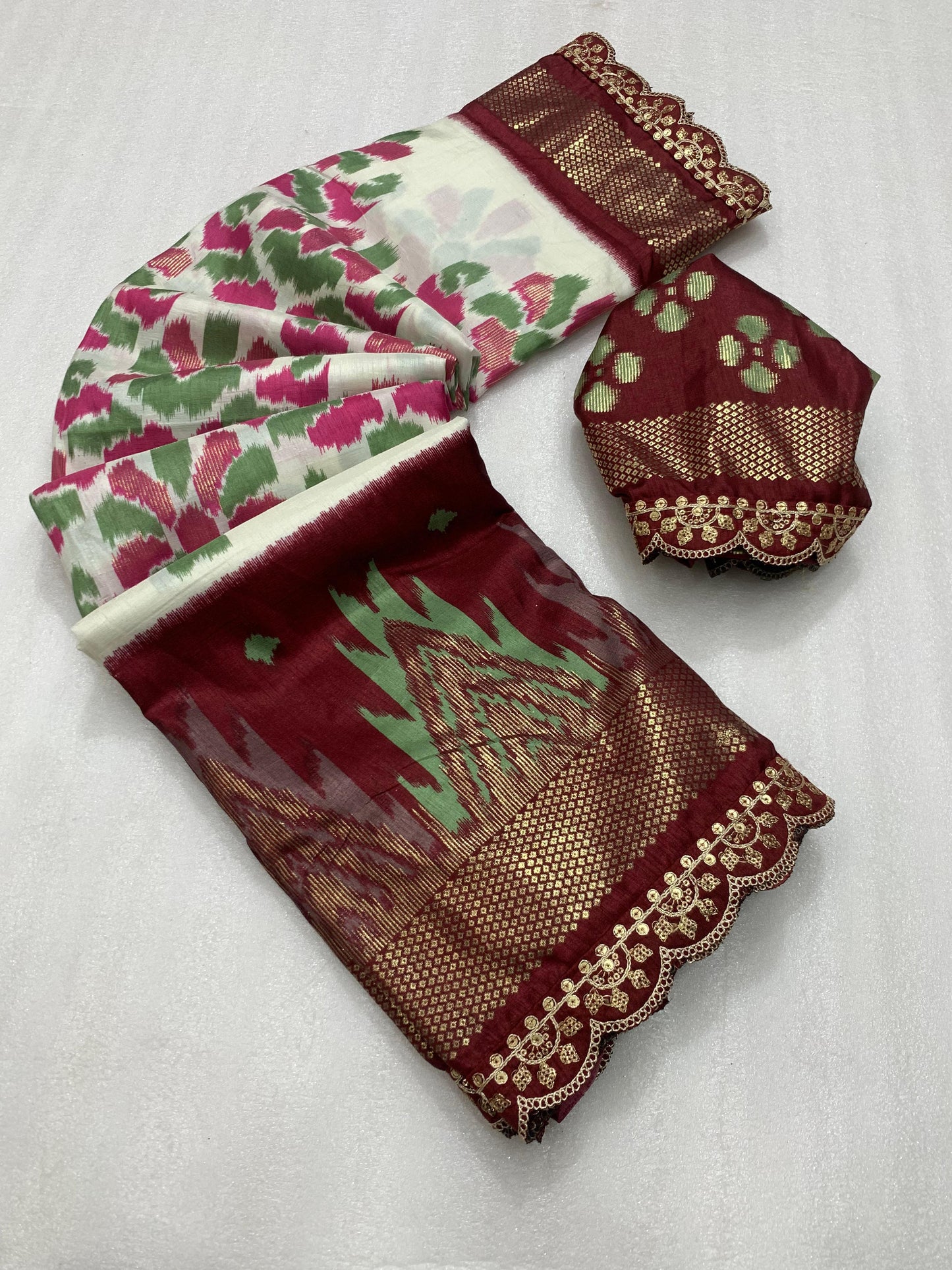 31_Ikkat Design Silk Saree