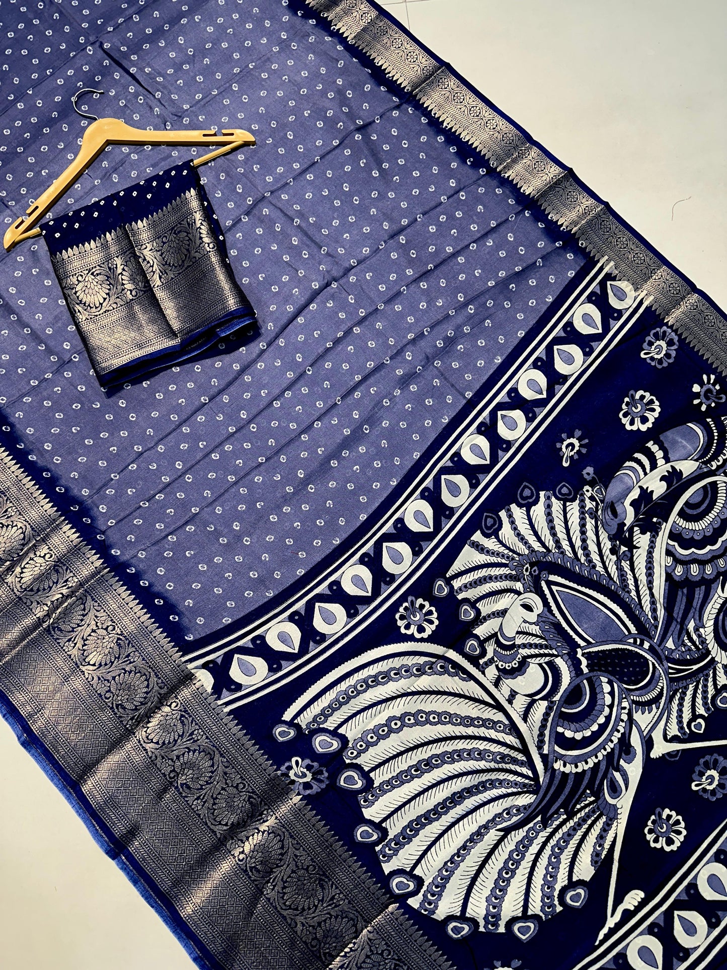 33_Super hit Dola silk crush premium saree