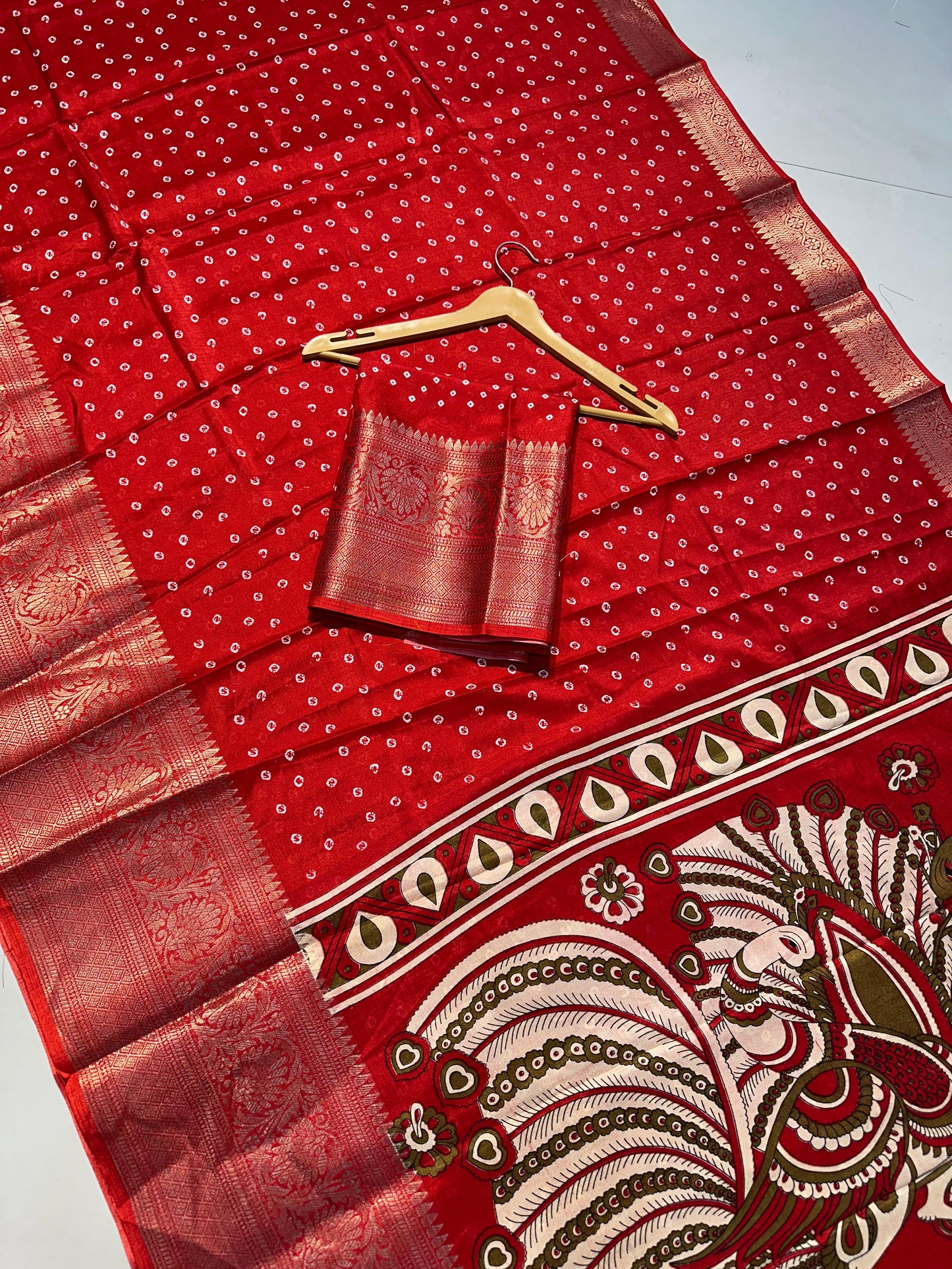 33_Super hit Dola silk crush premium saree