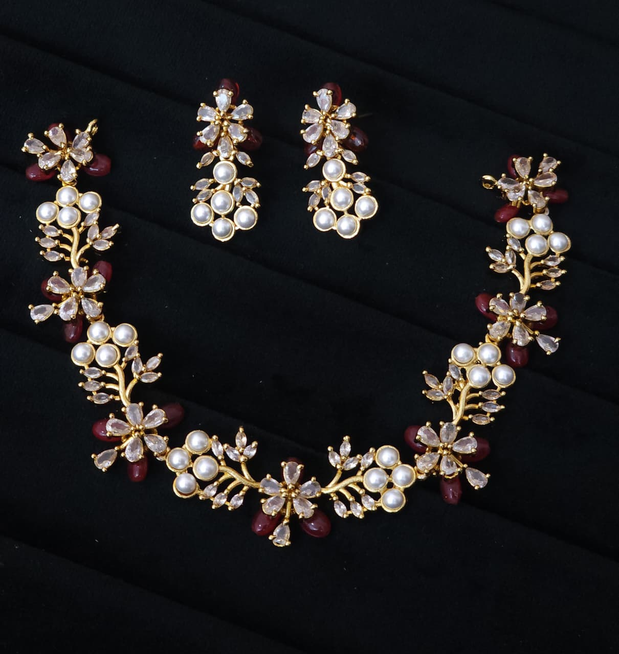 52_Premium Fusion Swaroski Perls Golden Necklace